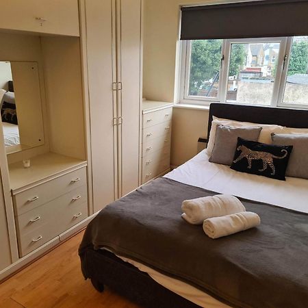 Sav Apartments Watford 왓퍼드 객실 사진