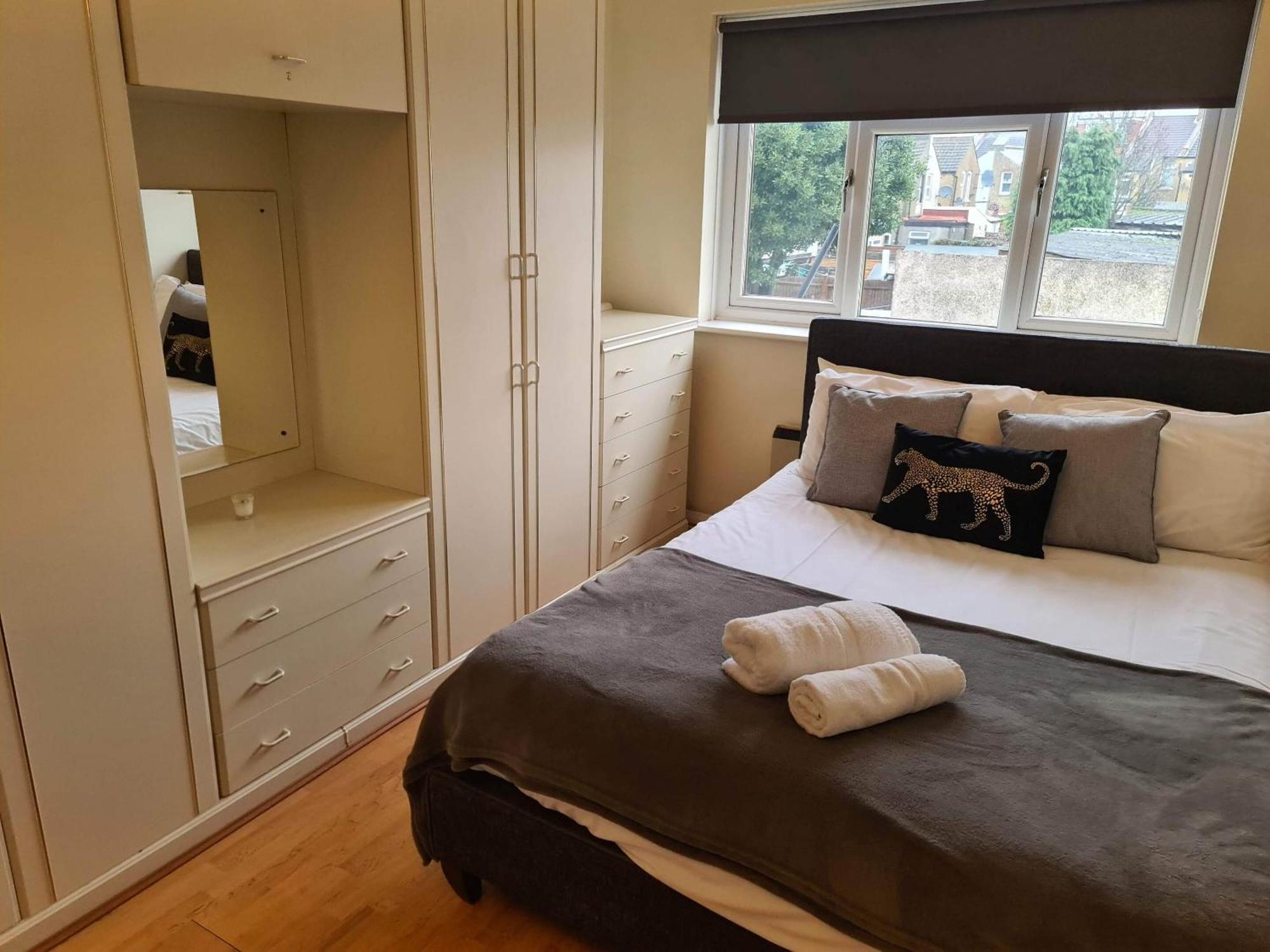 Sav Apartments Watford 왓퍼드 객실 사진