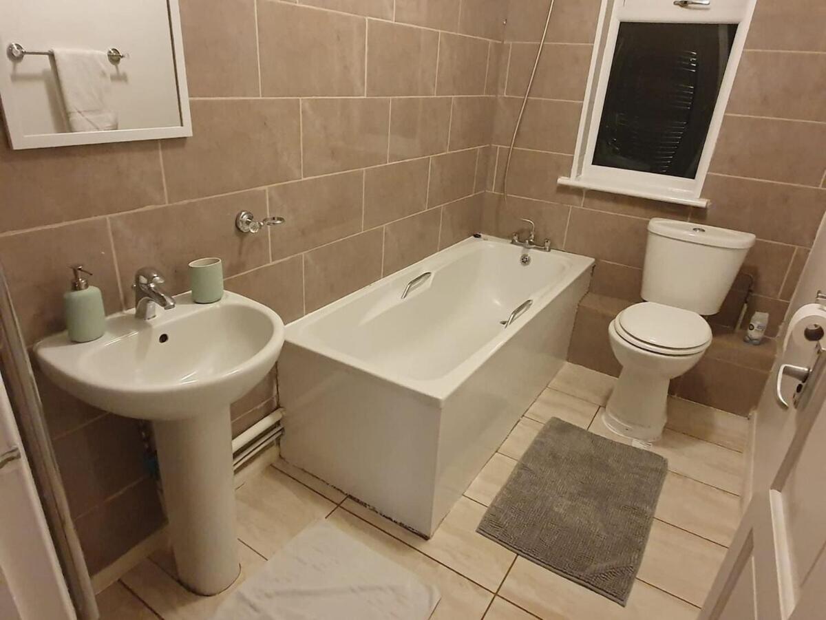 Sav Apartments Watford 왓퍼드 객실 사진