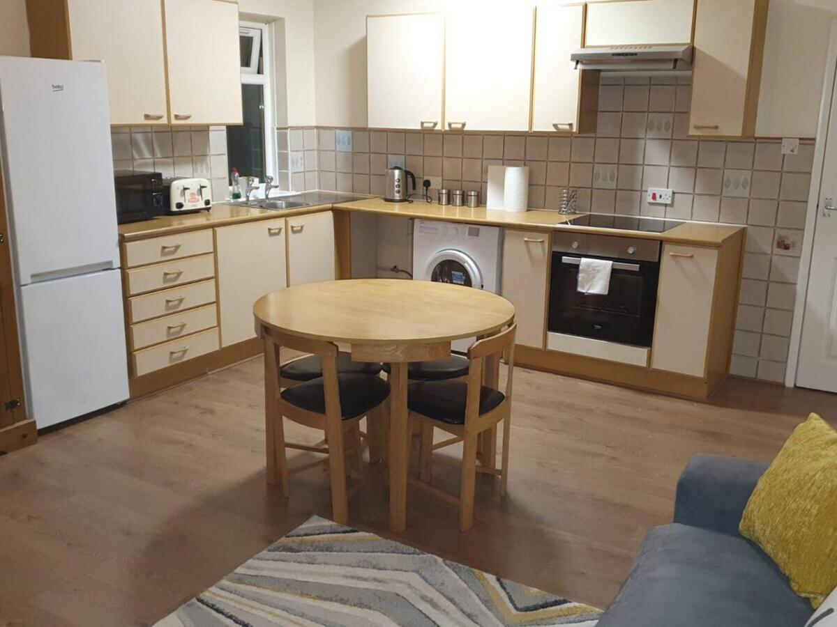 Sav Apartments Watford 왓퍼드 객실 사진